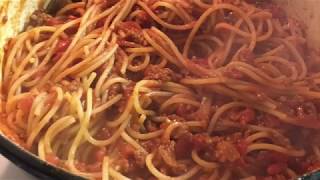 OLD SCHOOL SPAGHETTI WITH MEAT SAUCE [upl. by Nikki]