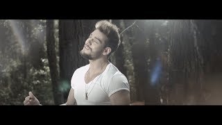 Lucas Lucco  Mozão Clipe Oficial [upl. by Alvina80]