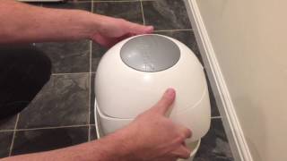 TOMMEE TIPPEE SANGENIC TEC NAPPY DISPOSAL REVIEW [upl. by Eihctir]