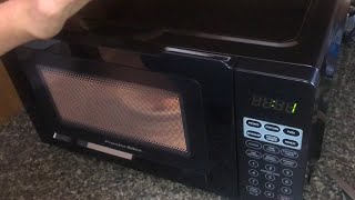 CHEAPEST microwave you can buy at walmart 35 proctor silex REVIEW and unboxing [upl. by Trebor]